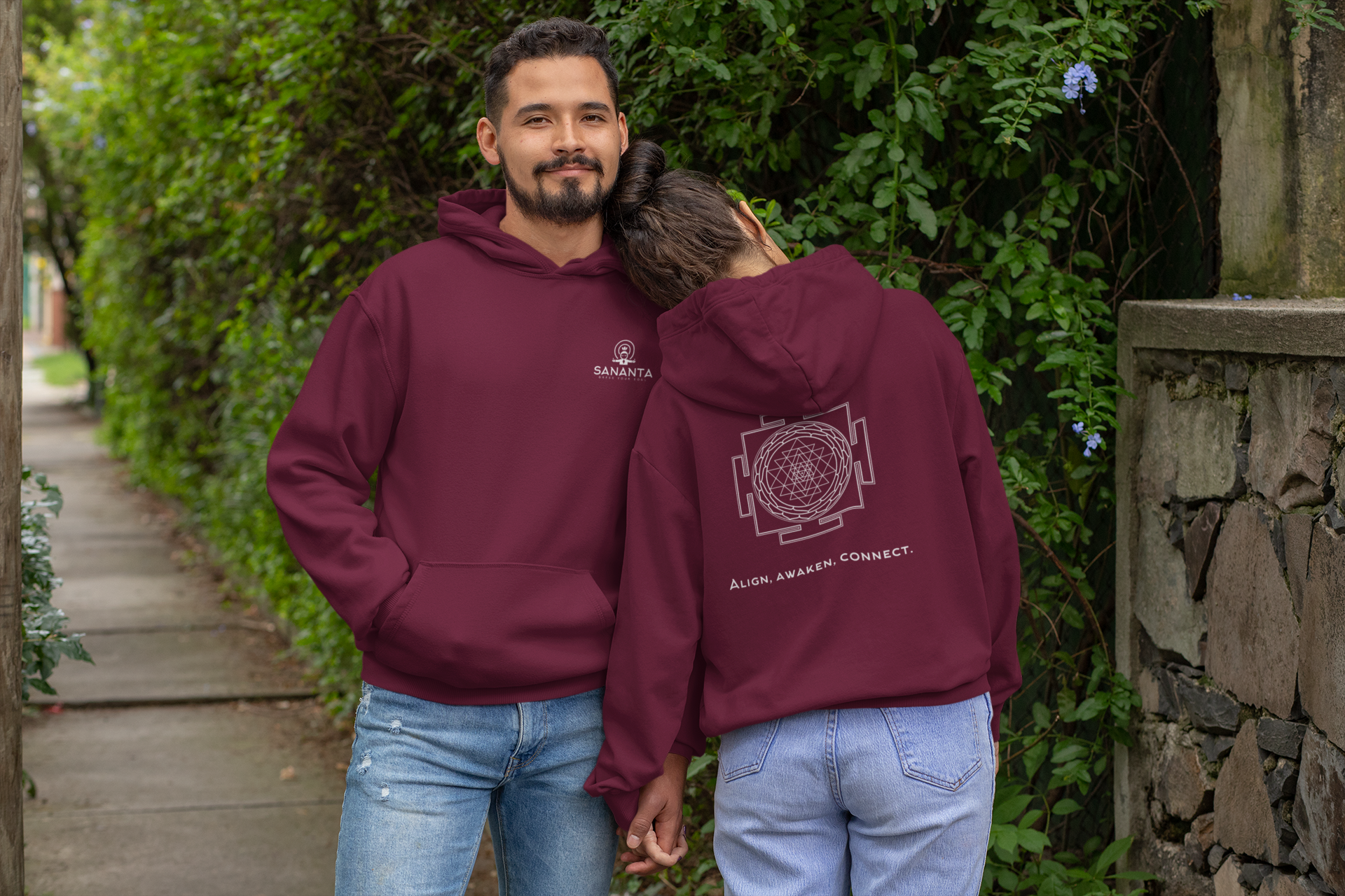 Vêtement spirituel et vibratoire unisexe, hoodie bordeaux avec symbole Sri Yantra, idéal pour augmenter son taux vibratoire et affirmer ses intentions positives.