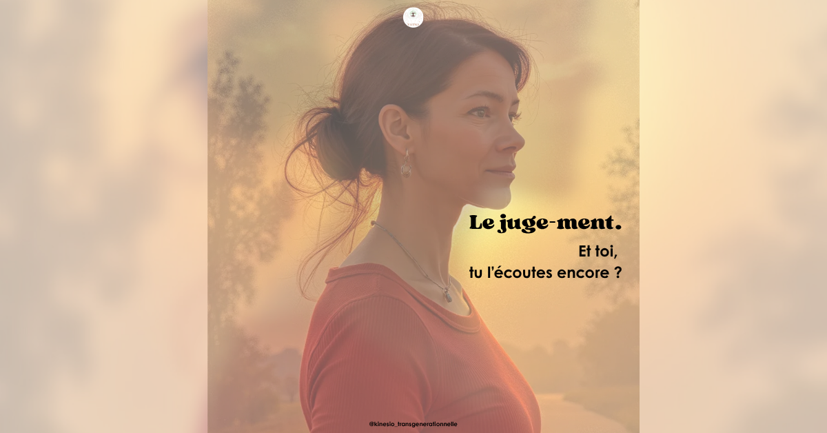 Une femme pensive regardant par la fenêtre, illustrant le poids des jugements intérieurs transmis par la lignée familiale